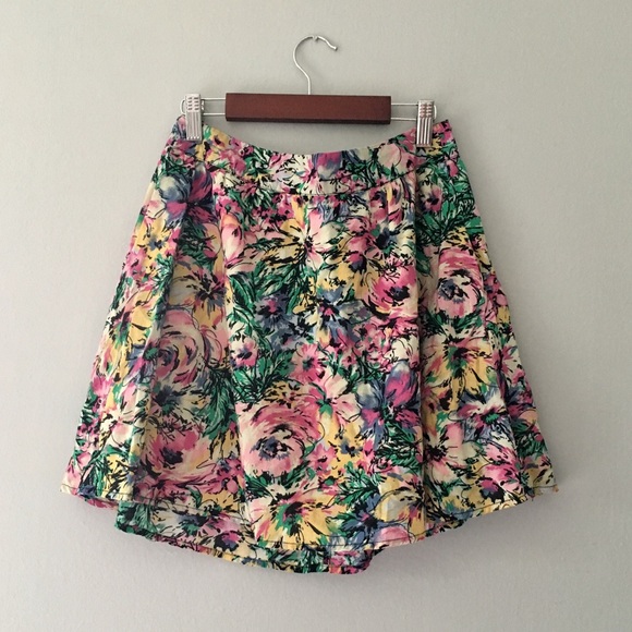 Floral print skirt - Picture 2 of 7